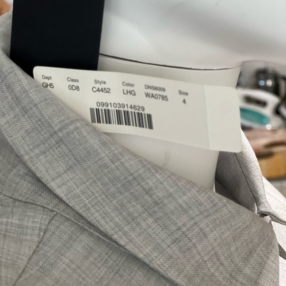 J Crew sleeveless woman’s classic  dress. - Picture 3 of 8